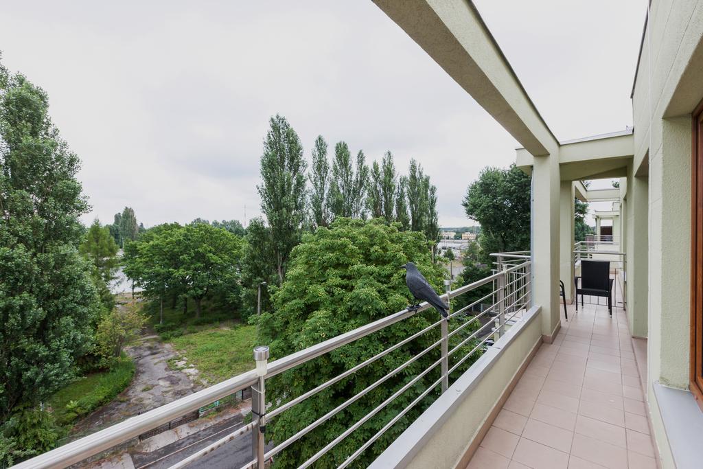 Riverside Apartment With Balcony By Noclegi Renters Świnoujście Extérieur photo