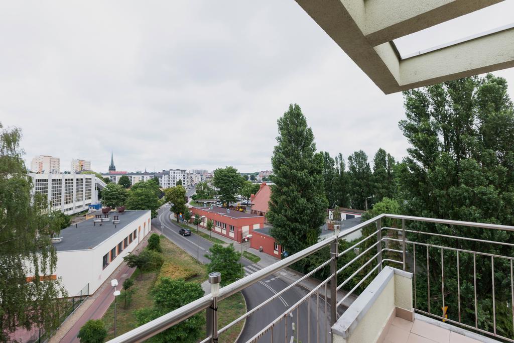 Riverside Apartment With Balcony By Noclegi Renters Świnoujście Extérieur photo